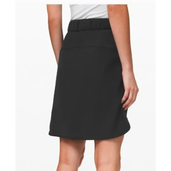 Lululemon On The Fly Skirt Black High Rise Pockets Stretchy Work Play~ 0-2 - Picture 5 of 8
